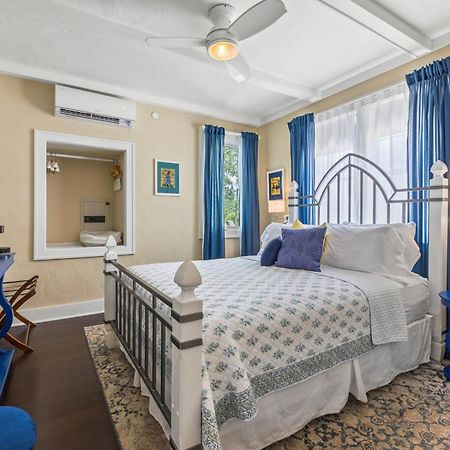The Kenwood Gables Bed and Breakfast Saint Petersburg Eksteriør billede
