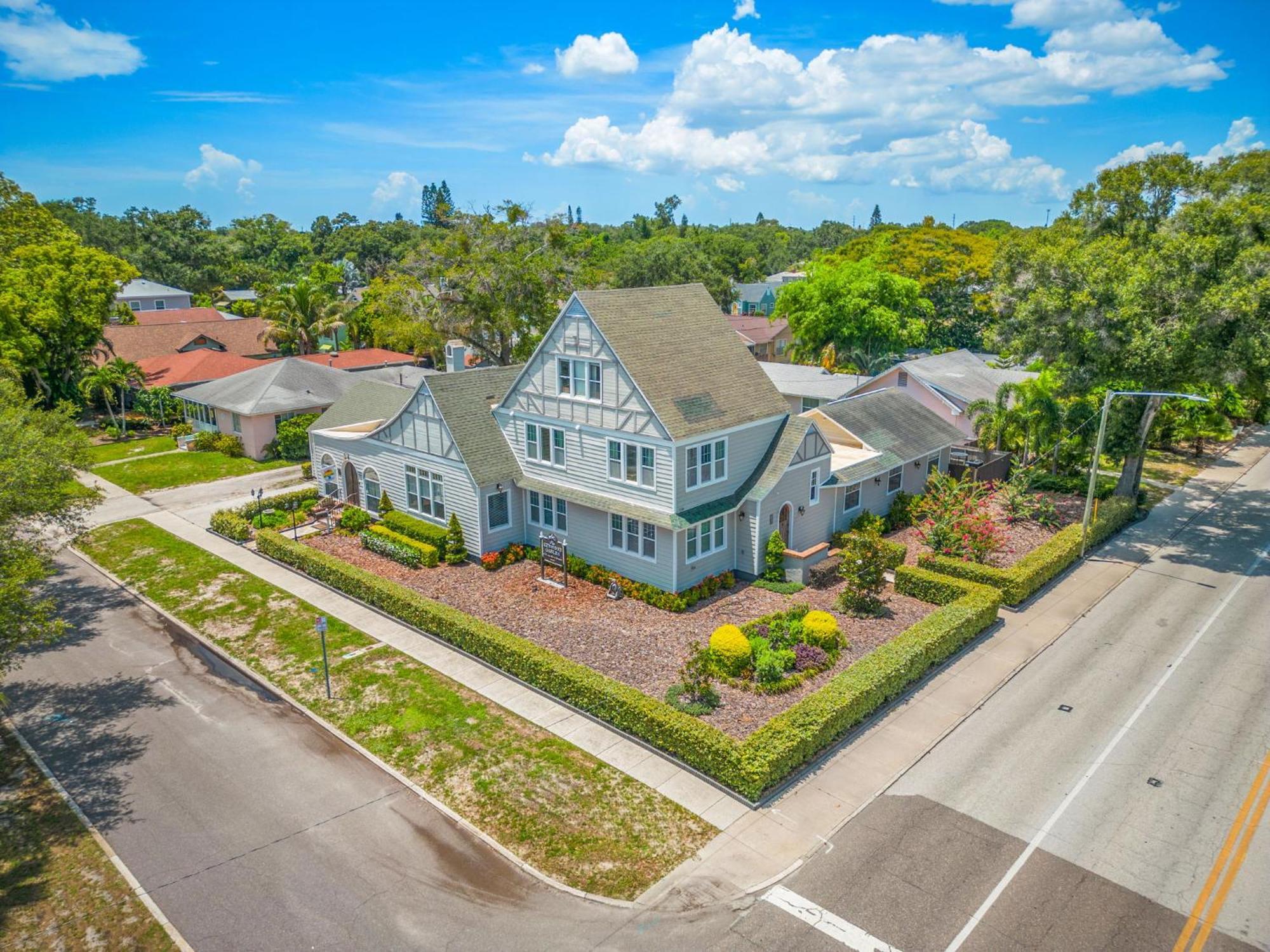 The Kenwood Gables Bed and Breakfast Saint Petersburg Eksteriør billede
