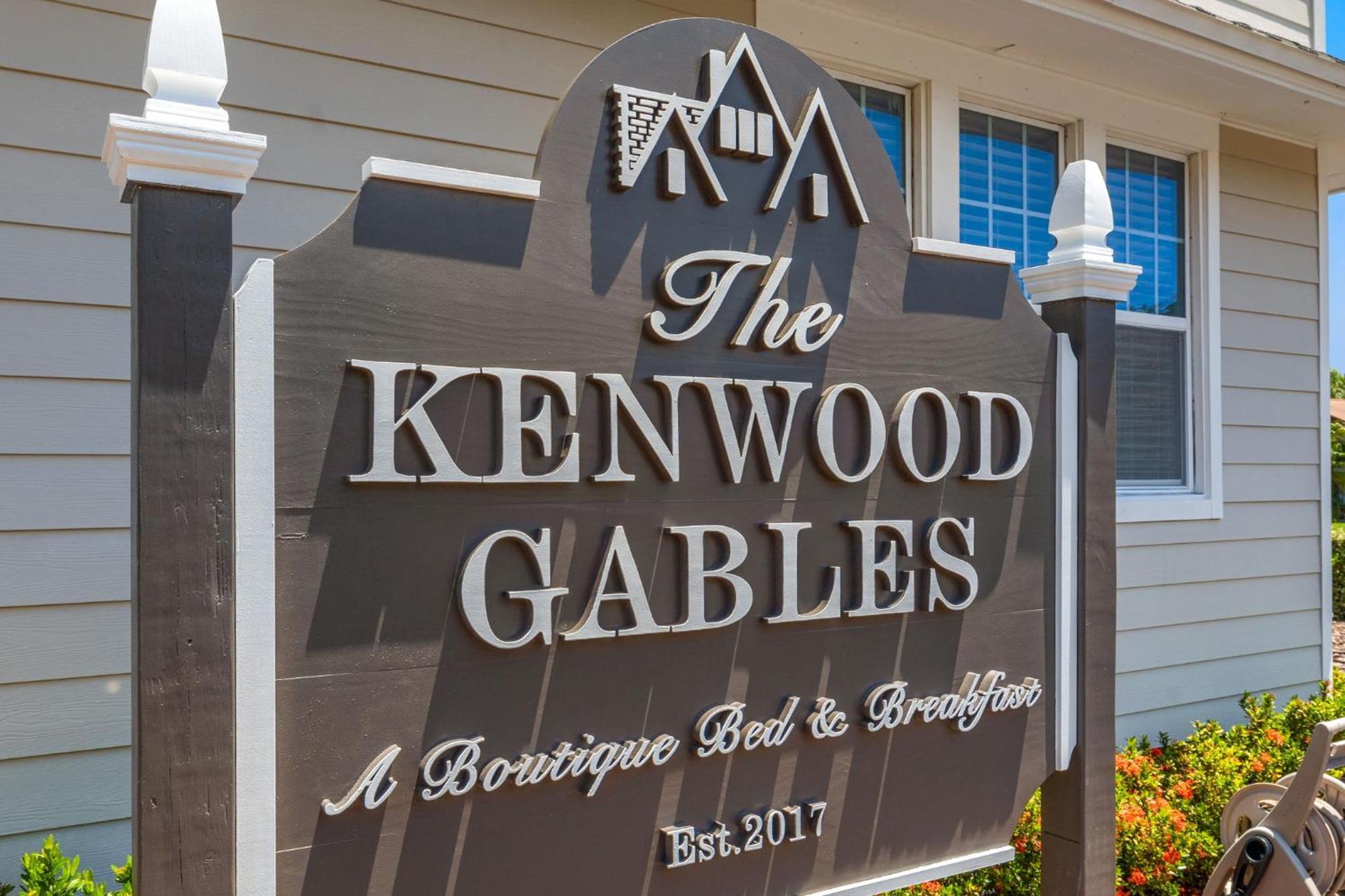 The Kenwood Gables Bed and Breakfast Saint Petersburg Eksteriør billede