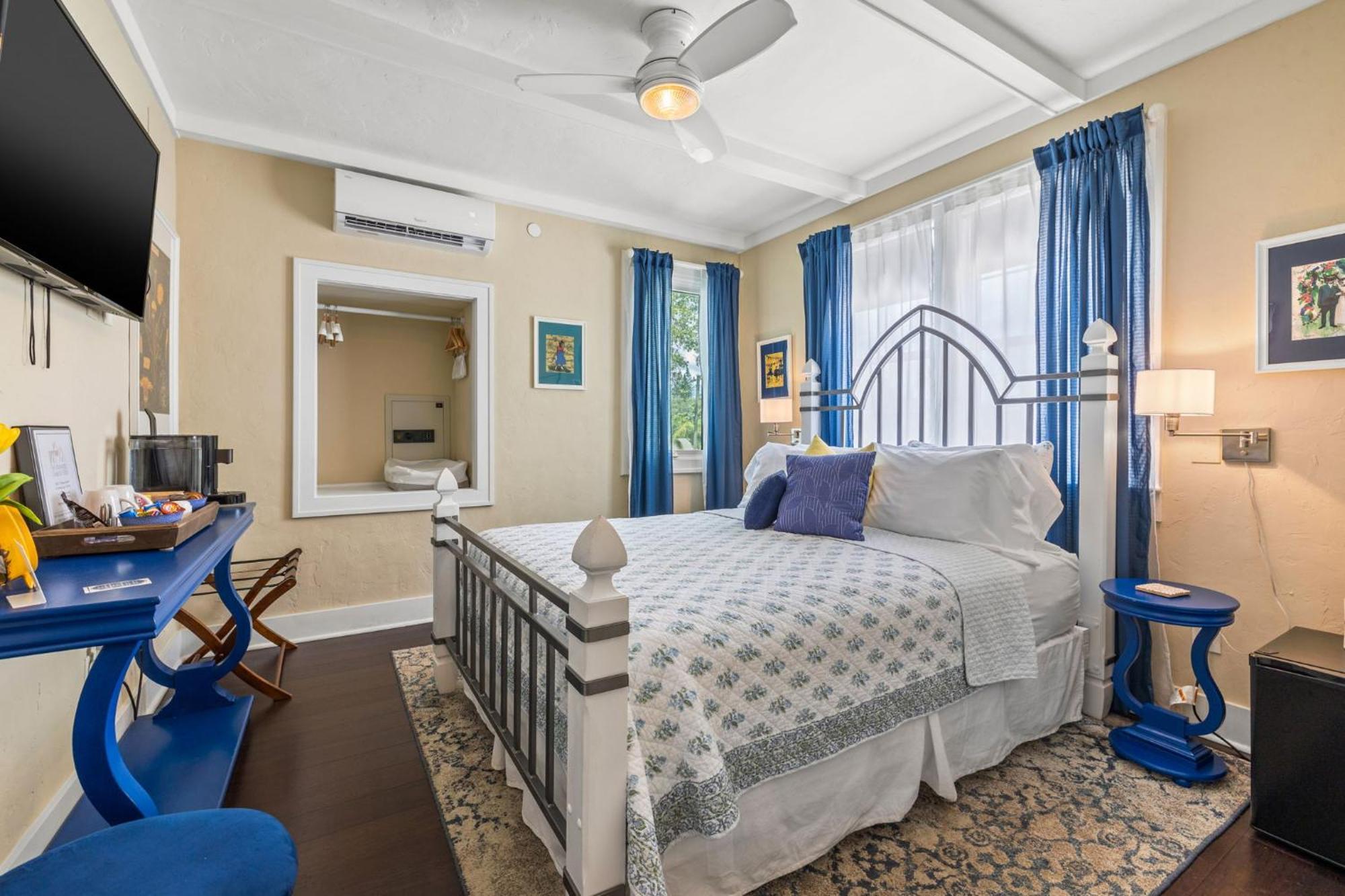 The Kenwood Gables Bed and Breakfast Saint Petersburg Eksteriør billede